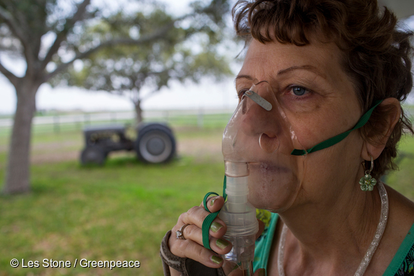 People affected by wildfires; Image Greenpeace