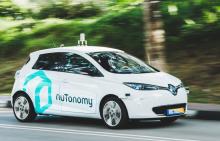 Singapore Tests Driverless Taxis
